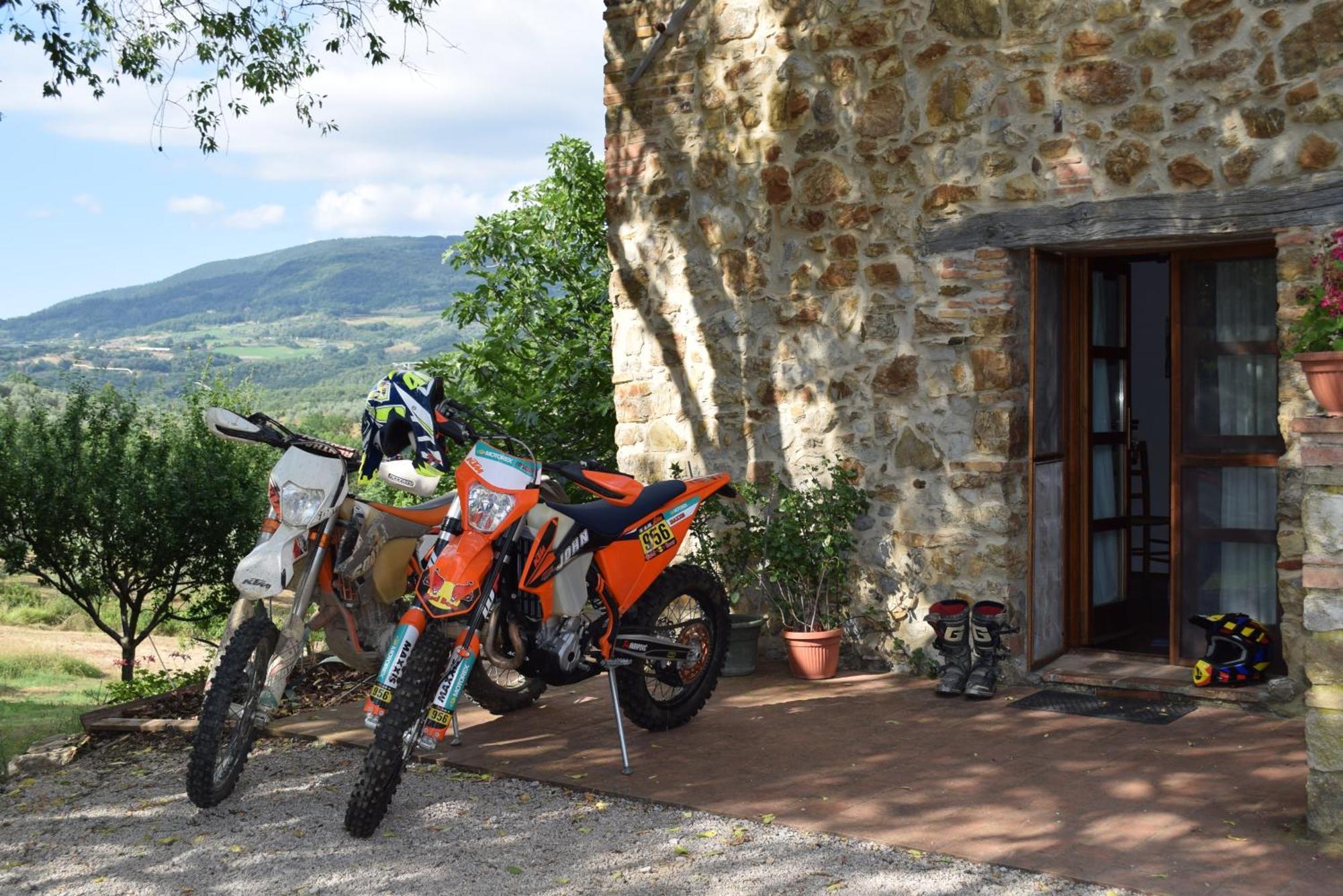 Sport Bikes And Nature Monterotondo  Exterior photo